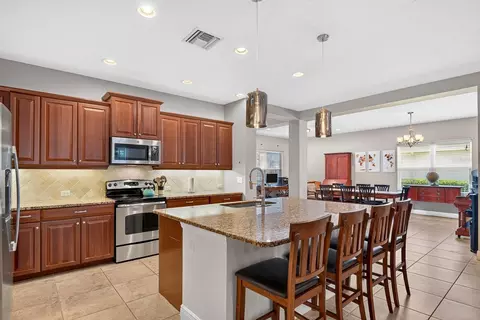 Kitchen - 1416 Hickory View Cir, Parrish, FL 34219 photo 4 of 7