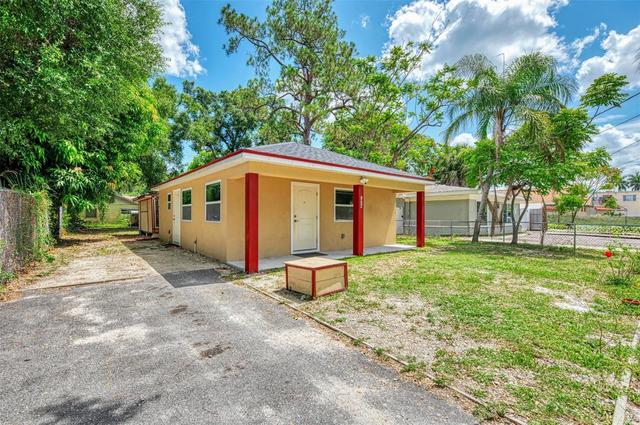 1420 19th Ave W, Bradenton, FL 34205