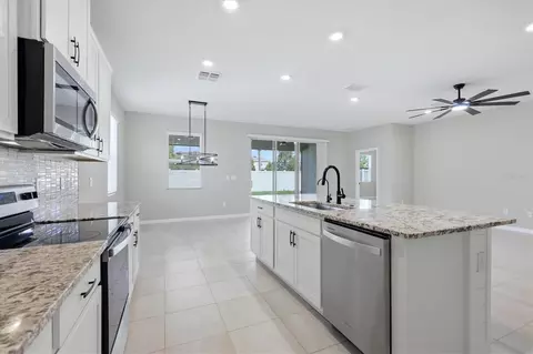 Kitchen - 12413 Dora Trl, Parrish, FL 34219 photo 2 of 4