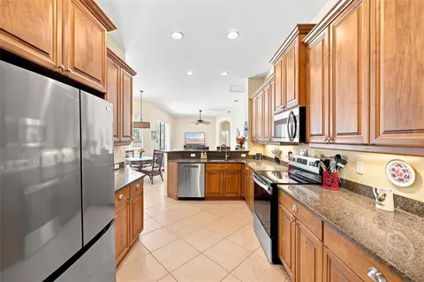 Kitchen - 11758 Hidden Forest Loop, Parrish, FL 34219 photo 5 of 9