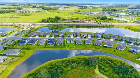 View/Area - 10025 Daybreak Gln, Parrish, FL 34219 photo 3 of 9