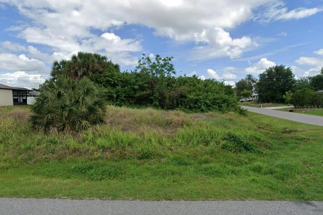 431 Spring Lake Blvd NW, Port Charlotte, FL 33952
