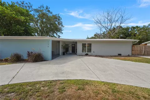 138 Holly Ave, Sarasota, FL 34243