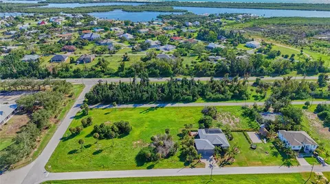 141 Pompano St, Placida, FL 33946 photo 6