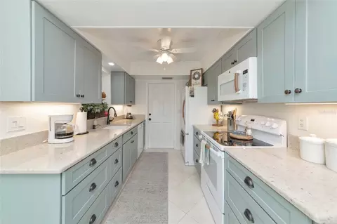 Kitchen - 3602 Joyce Dr, Bradenton, FL 34208 photo 3 of 3