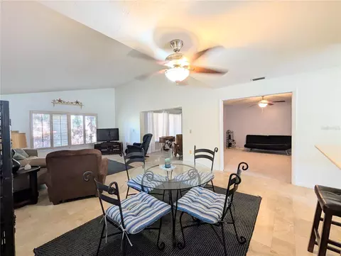 Dining - 3426 Wood Owl Cir #73B, Bradenton, FL 34210 photo 2 of 4