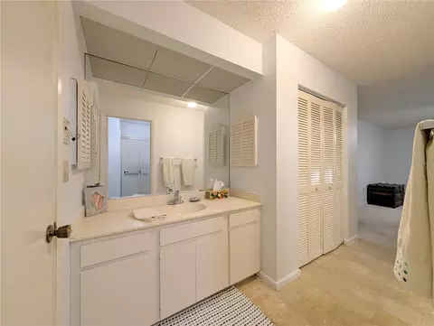 Bath - 3426 Wood Owl Cir #73B, Bradenton, FL 34210 photo 7 of 7