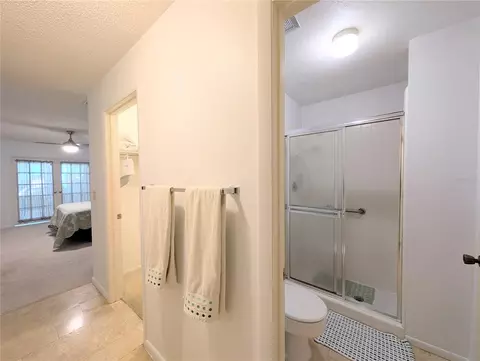 Bath - 3426 Wood Owl Cir #73B, Bradenton, FL 34210 photo 4 of 7