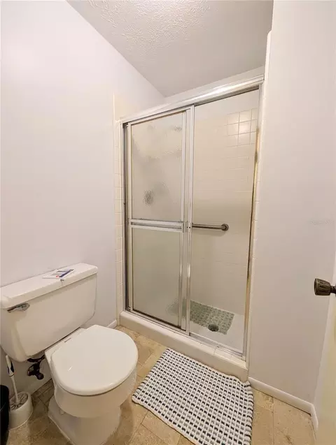 Bath - 3426 Wood Owl Cir #73B, Bradenton, FL 34210 photo 5 of 7