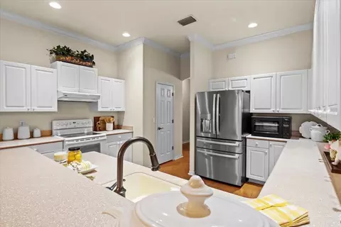 Kitchen - 3710 Little Country Rd, Parrish, FL 34219 photo 3 of 11