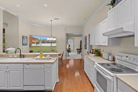 Kitchen - 3710 Little Country Rd, Parrish, FL 34219 photo 1 of 11