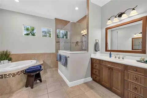 Bath - 15415 Mulholland Rd, Parrish, FL 34219 photo 3 of 3