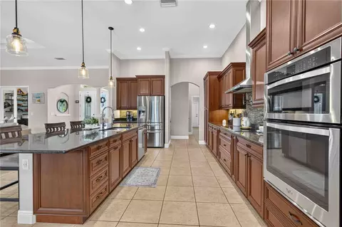 Kitchen - 15415 Mulholland Rd, Parrish, FL 34219 photo 3 of 3