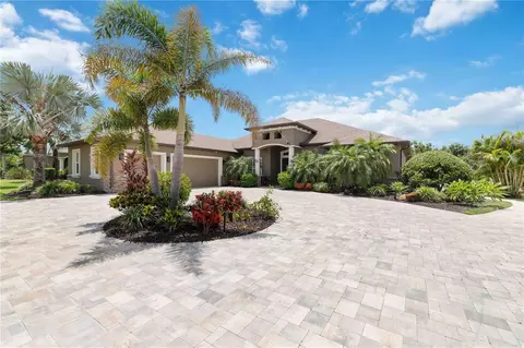 Exterior - 15415 Mulholland Rd, Parrish, FL 34219 photo 3 of 8
