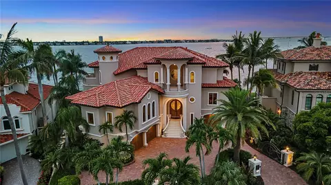 1372 Harbor Dr, Sarasota, FL 34239