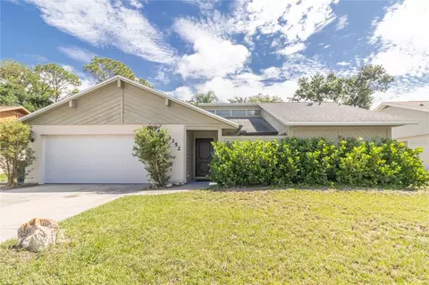 4152 Palau Dr, Sarasota, FL 34241
