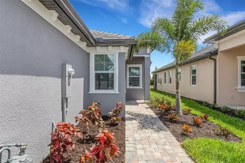 Exterior - 18181 Cherished Loop, Bradenton, FL 34211 photo 2 of 12