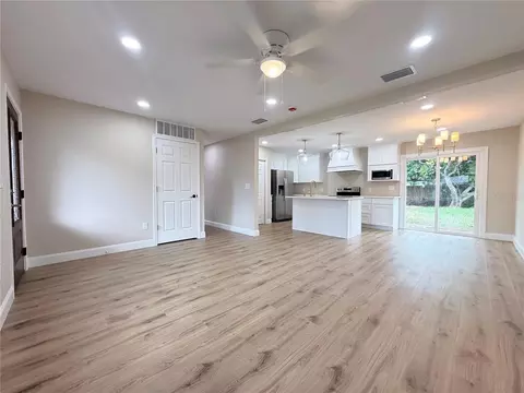 Living - 1427 Murillo Loop, Ruskin, FL 33570 photo 4 of 4