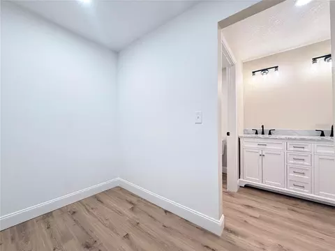 Entry Way - 1427 Murillo Loop, Ruskin, FL 33570 photo 2 of 3