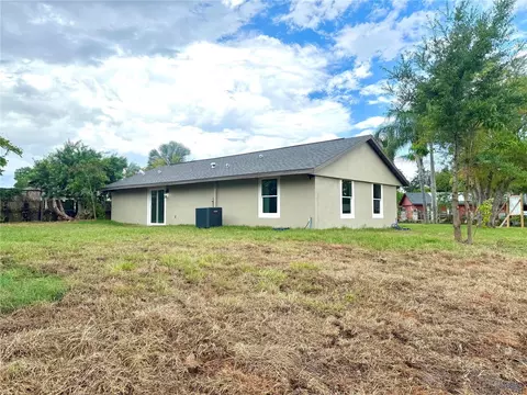 Exterior - 1427 Murillo Loop, Ruskin, FL 33570 photo 4 of 7