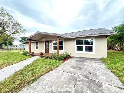 Exterior - 1427 Murillo Loop, Ruskin, FL 33570 photo 5 of 7