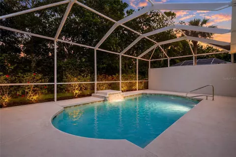 Exterior - 8644 54th Avenue Cir E, Bradenton, FL 34211 photo 2 of 17