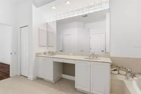 Bath - 8644 54th Avenue Cir E, Bradenton, FL 34211 photo 2 of 5