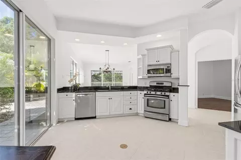 Kitchen - 8644 54th Avenue Cir E, Bradenton, FL 34211 photo 4 of 6