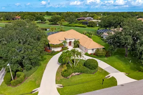 2528 Tom Morris Dr, Sarasota, FL 34240