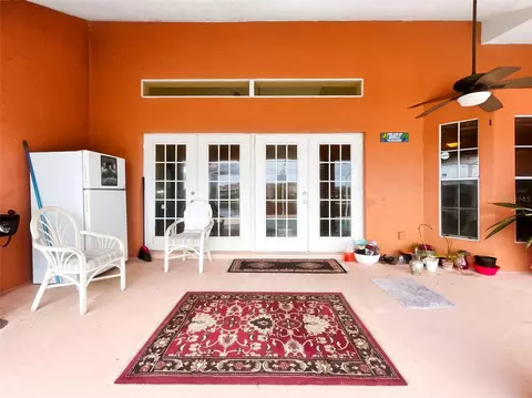 Exterior - 936 Allegro Ln, Apollo Beach, FL 33572 photo 4 of 5