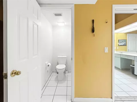 Bath - 936 Allegro Ln, Apollo Beach, FL 33572 photo 5 of 7