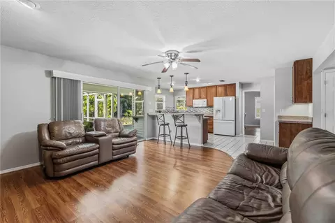 Living - 9308 65th Ave E, Bradenton, FL 34202 photo 7 of 7