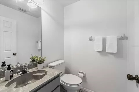 Bath - 9308 65th Ave E, Bradenton, FL 34202 photo 1 of 4