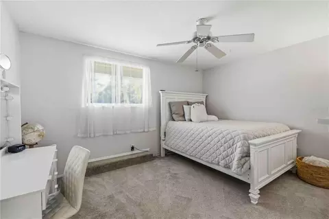 Bedroom - 9308 65th Ave E, Bradenton, FL 34202 photo 4 of 9