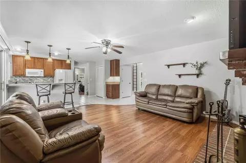 Living - 9308 65th Ave E, Bradenton, FL 34202 photo 6 of 7