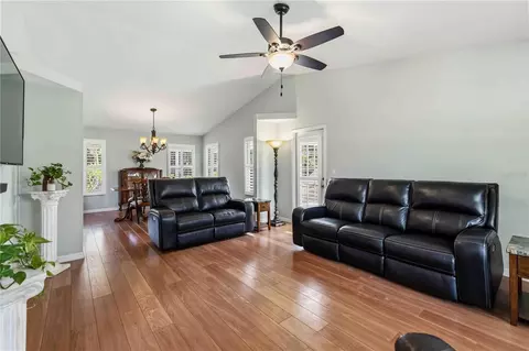 Living - 9308 65th Ave E, Bradenton, FL 34202 photo 3 of 7