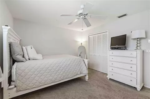 Bedroom - 9308 65th Ave E, Bradenton, FL 34202 photo 5 of 9