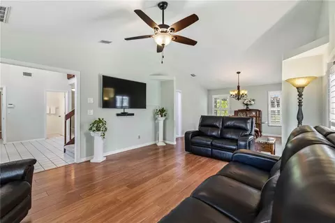 Living - 9308 65th Ave E, Bradenton, FL 34202 photo 2 of 7