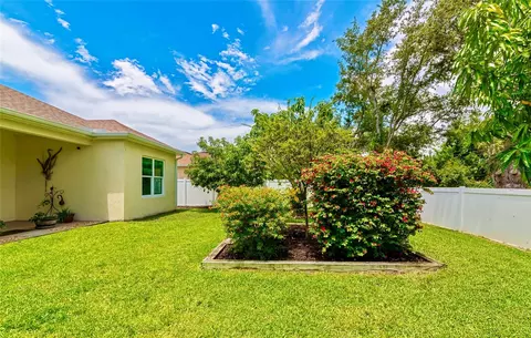 Exterior - 5720 43rd Ct E, Bradenton, FL 34203 photo 6 of 8