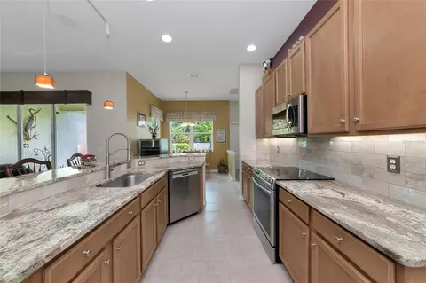 Kitchen - 5720 43rd Ct E, Bradenton, FL 34203 photo 5 of 5