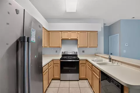 Kitchen - 13126 Prestwick Dr, Riverview, FL 33579 photo 1 of 1