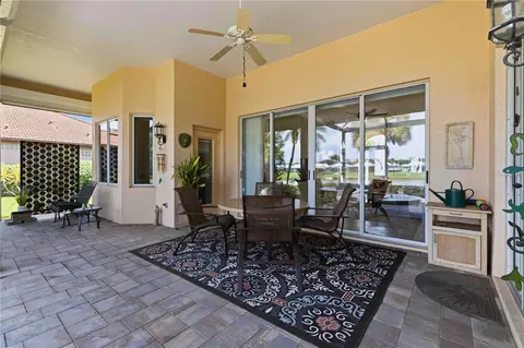 Exterior - 5256 E 88th St, Bradenton, FL 34211 photo 2 of 4