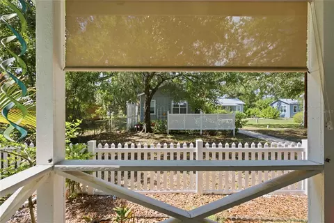Exterior - 559 18th St E, Bradenton, FL 34208 photo 5 of 17