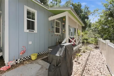 Exterior - 559 18th St E, Bradenton, FL 34208 photo 10 of 17
