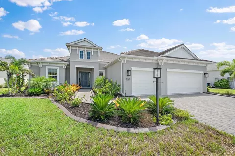 11169 Hogan Cir, Englewood, FL 34223