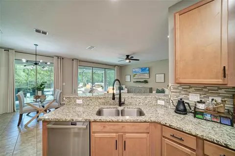Kitchen - 13124 Bliss Loop, Bradenton, FL 34211 photo 4 of 5