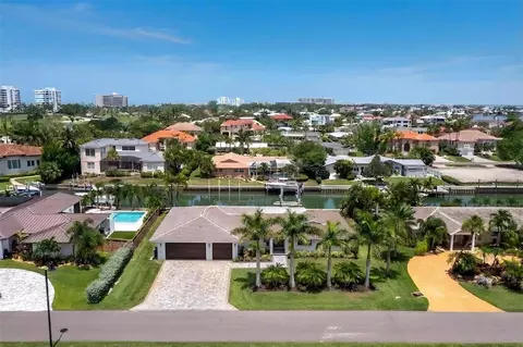 View/Area - 525 Sloop Ln, Longboat Key, FL 34228 photo 2 of 11