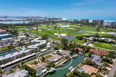 View/Area - 525 Sloop Ln, Longboat Key, FL 34228 photo 10 of 11