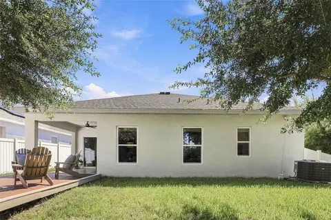 Exterior - 5501 Sabal Dr, Saint Cloud, FL 34771 photo 6 of 13