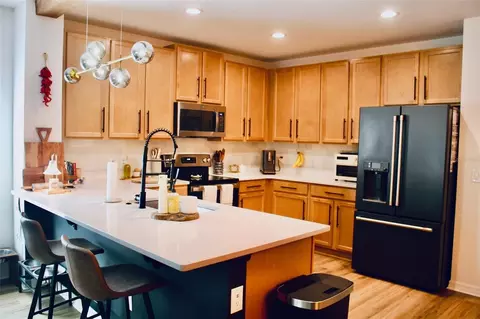 Kitchen - 5501 Sabal Dr, Saint Cloud, FL 34771 photo 3 of 6